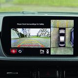 Der 360-Grad-Monitor des Mazda CX-5 hilt javascript:void(0);beim Einparken