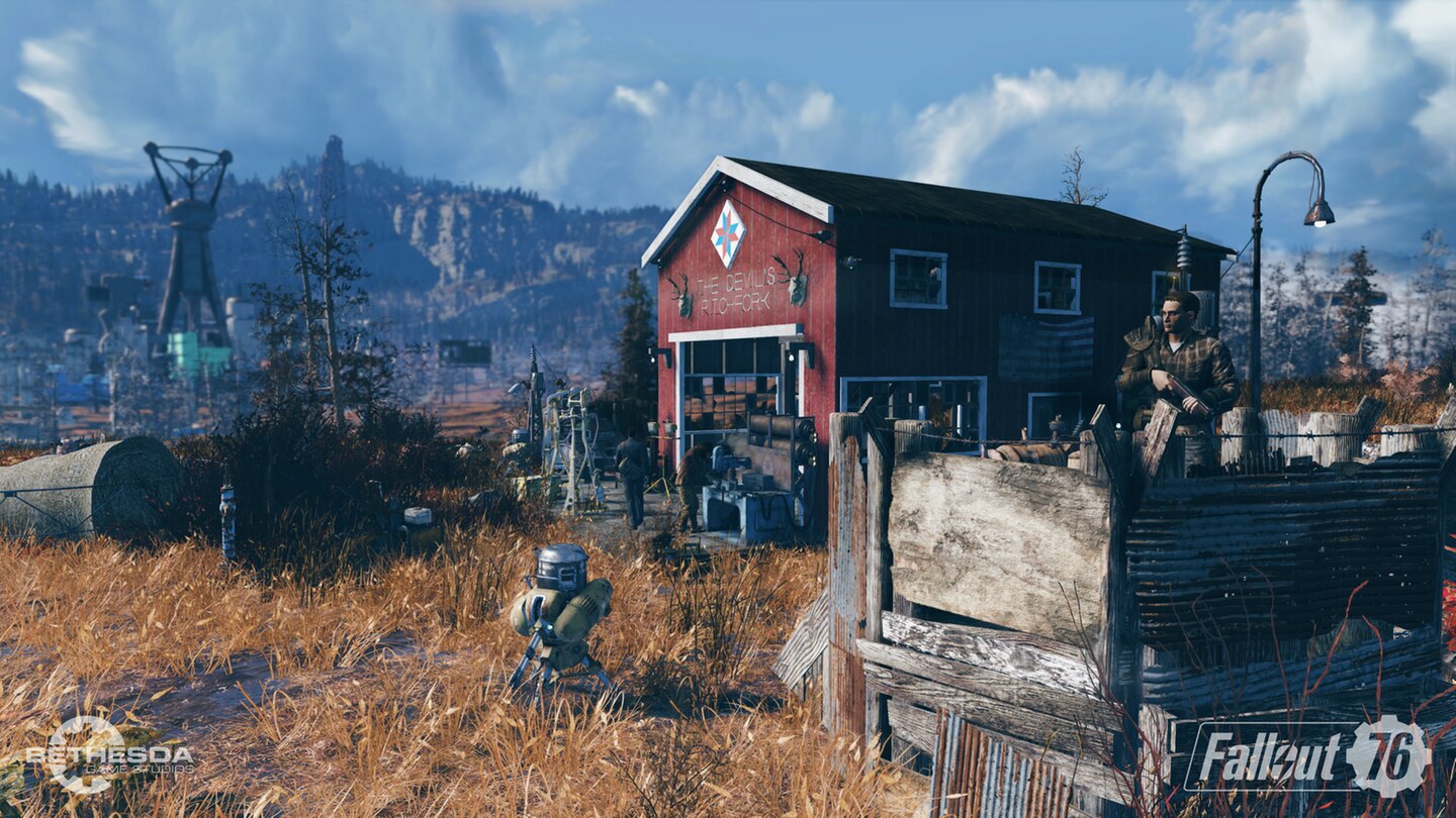 Gamescom: Fallout 76 Darum geht's: Nach dem Atomkrieg baut eine kleine Gruppe von Menschen in West Virginia die Zivilisation wieder auf - und hat mit Strahlung, rivalisierenden Banden und Supermutanten zu kämpfen. Darum freuen wir uns drauf: Endlich dürfen wir das "Fallout"-Universum gemeinsam mit Freunden erkunden - und auch gegen andere Spieler kämpfen. Dabei bauen wir zu unserem Schutz Basen - und beschießen sogar die unserer Gegner mit Atombomben. Und obwohl alle anderen Menschen von anderen Spielern gesteuert werden, verspricht Entwickler Bethesda, die gigantische Welt mit spannenden Geschichten zu füllen. Da sagen wir doch: Country Road, take me home. Dann kommt's: Am 14. November 2018 geht es auf PS4, Xbox One und PC los. Fallout 76 Darum geht's: Nach dem Atomkrieg baut eine kleine Gruppe von Menschen in West Virginia die Zivilisation wieder auf - und hat mit Strahlung, rivalisierenden Banden und Supermutanten zu kämpfen. Darum freuen wir uns drauf: Endlich dürfen wir das "Fallout"-Universum gemeinsam mit Freunden erkunden - und auch gegen andere Spieler kämpfen. Dabei bauen wir zu unserem Schutz Basen - und beschießen sogar die unserer Gegner mit Atombomben. Und obwohl alle anderen Menschen von anderen Spielern gesteuert werden, verspricht Entwickler Bethesda, die gigantische Welt mit spannenden Geschichten zu füllen. Da sagen wir doch: Country Road, take me home. Dann kommt's: Am 14. November 2018 geht es auf PS4, Xbox One und PC los.