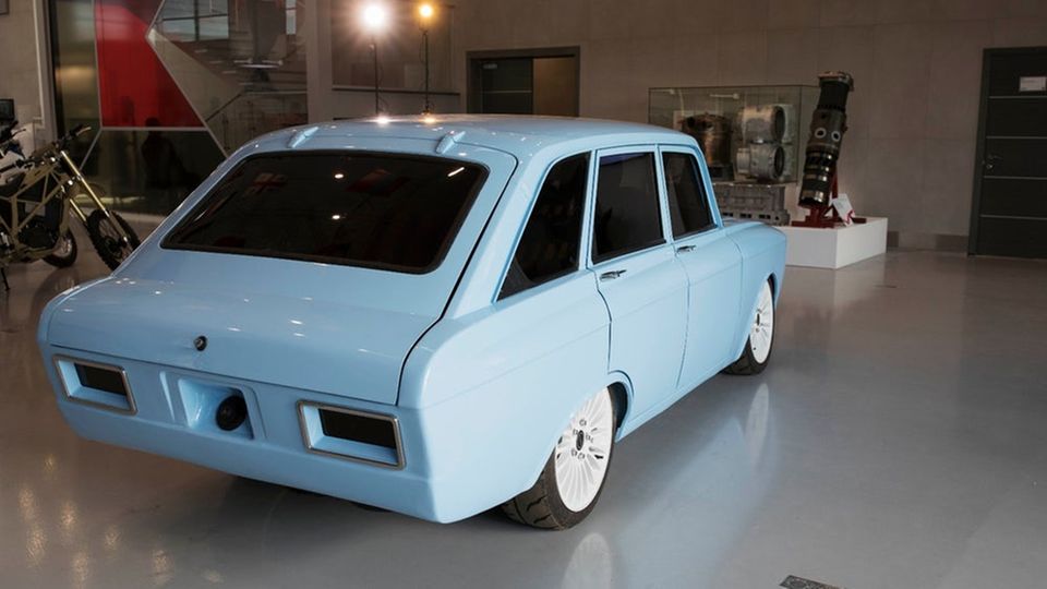 E-Mobilität: Die Hülle sieht lustig aus, dürfte aber keine Rückschlüsse auf ein mögliches Serienfahrzeug erlauben. Die Hülle sieht lustig aus, dürfte aber keine Rückschlüsse auf ein mögliches Serienfahrzeug erlauben.