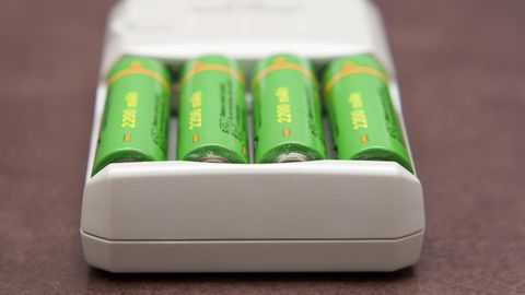 Batterie-Ladegerät