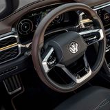 Das Lenkrad des VW Atlas Tanoak Prototyp ist unten abgeflacht