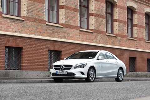 Nachrichten aus Deutschland: Mercedes von Car2Go