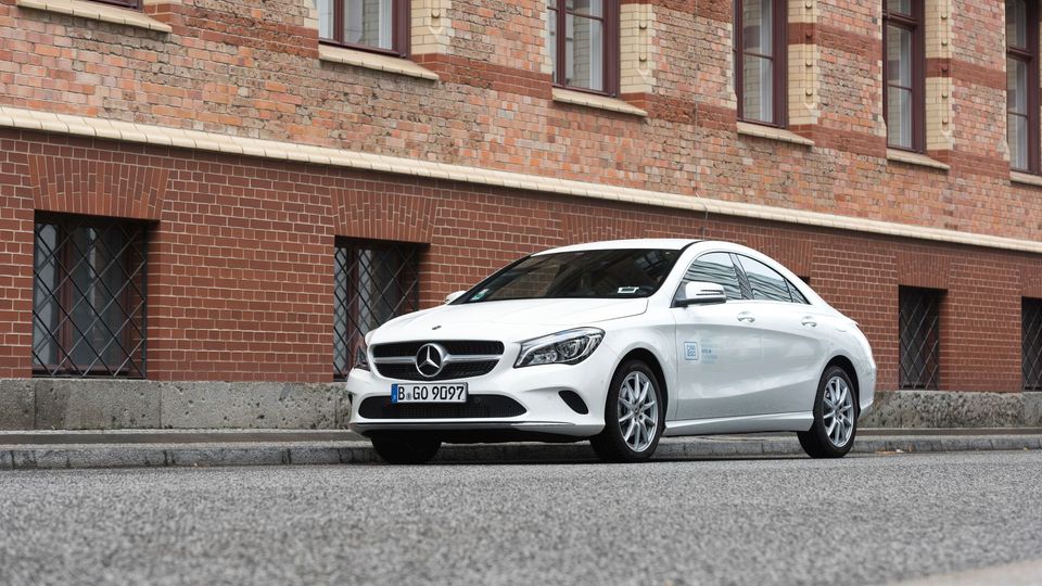 Nachrichten aus Deutschland: Mercedes von Car2Go