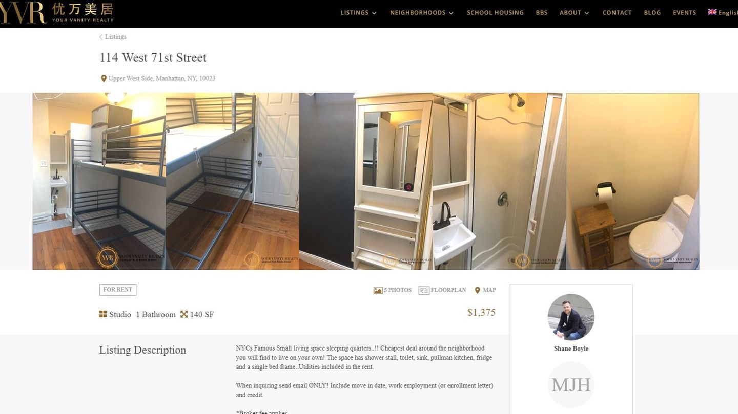 Auf der Homepage "Your Vanity Reality" wird ein 13-Quadratmeter-Studio in New York City angeboten. Das Inserat zeigt mehrere Bilder des kleinen Studios inklusive eines Stockbetts, auf dem ein Kühlschrank steht. Das Studio hat fast keine Fenster und keine Tür zum kleinen Badezimmer. Unterhalb der Bilder findet man die Beschreibung des Angebots, die Ausstattung sowie den Preis.