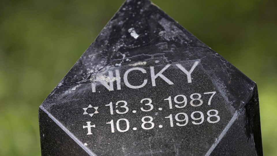 Gedenkstein für Nicky Verstappen