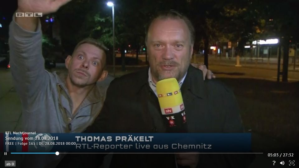 Hitlergruß im Live-TV? Männer sprengen RTL-Berichterstattung