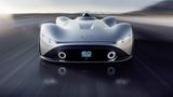 Der Mercedes Showcar EQ Silver Arrow hat geschwungene Formen