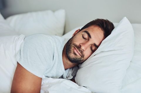 Einfach erklärt: Darum haben wir beim Aufstehen Schlafsand im Auge