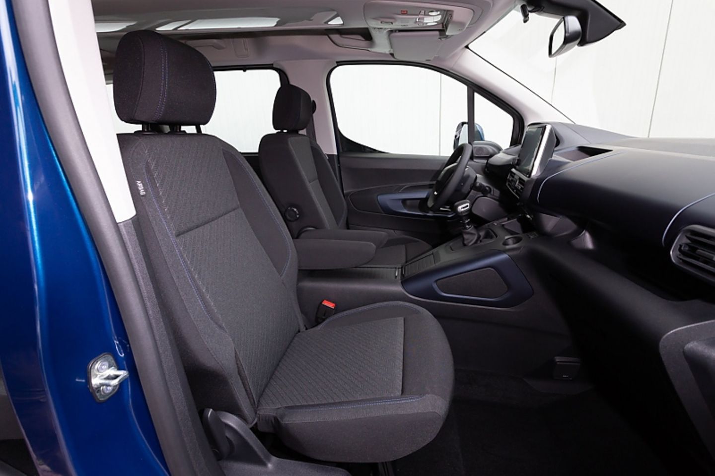 Peugeot Rifter Puretech 110 - mäßiger Seitenhalt vorn