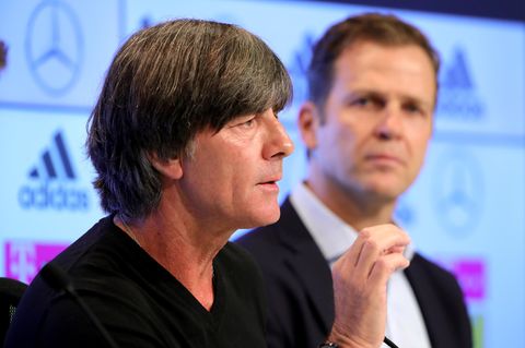 Joachim Löw Oliver Bierhoff auf PK