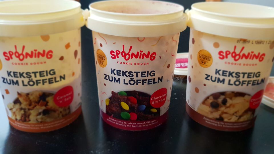 Spooning Cookie Dough Aus Dhdl So Gut Ist Der Keksteig Wirklich Stern De