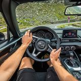 Die Lenkung im Mazda MX-5 ist direkt ausgelegt
