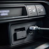 Per USB lässt sich der Mazda MX-5 mit dem Smartphone verbinden