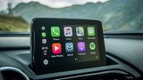 Inzwischen lassen sich auch Apple CarPlay und Android Auto in den Mazda MX-5 integrieren
