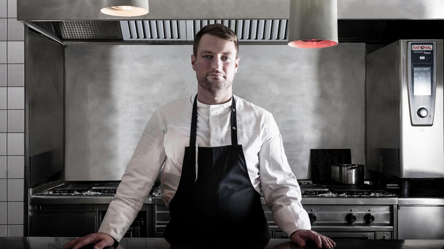 Sebastian Frank, Horváth  Sebastian Frank, der in dem mit zwei Sternen dekorierten Berliner "Horváth" die simple, produktfokussierte Küche seiner niederösterreichischen Heimat mit regionalen Zutaten zu einer selbstbewussten und unverwechselbaren kulinarischen Handschrift weiterentwickelt hat.