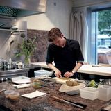 Dylan Watson-Brawn, Ernst  Watson-Brawn gilt als Wunderkind der neuen deutschen Foodszene, obwohl er Kanadier ist. "Wir sind ein Restaurant in Deutschland, kein deutsches Restaurant", sagt er.