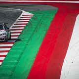 Am Kurvenausgang muss man früh aufs Gas steigen, um eine gute Zeit zu erreichen