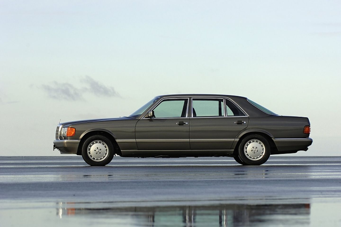 Mercedes 560 SEL Baureihe W 126