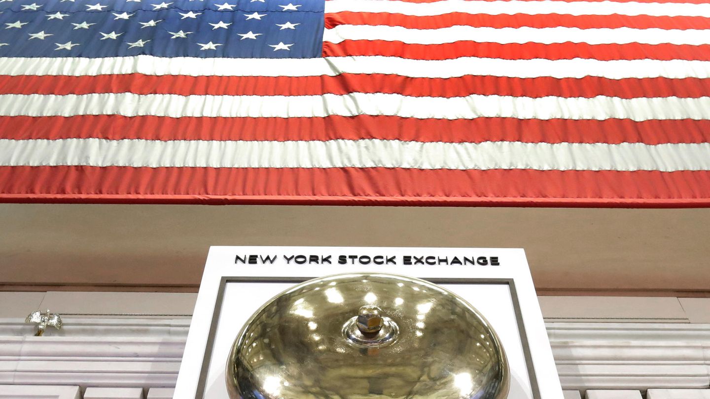 Die Glocke der New York Stock Exchange an der Wall Street