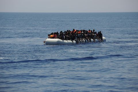 Spanien: Flüchtlinge auf einem Boot