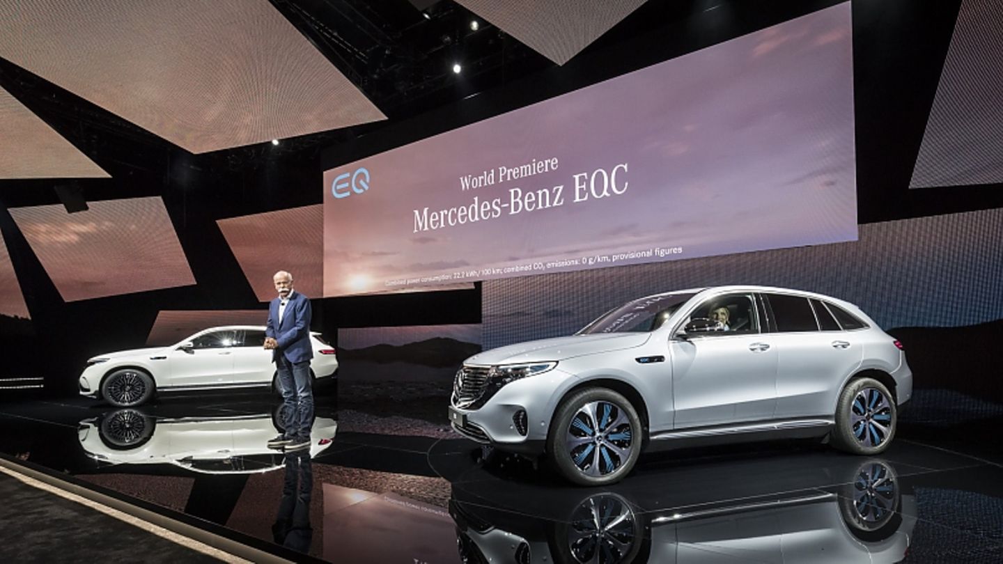 Mercedes eqc launch discount
