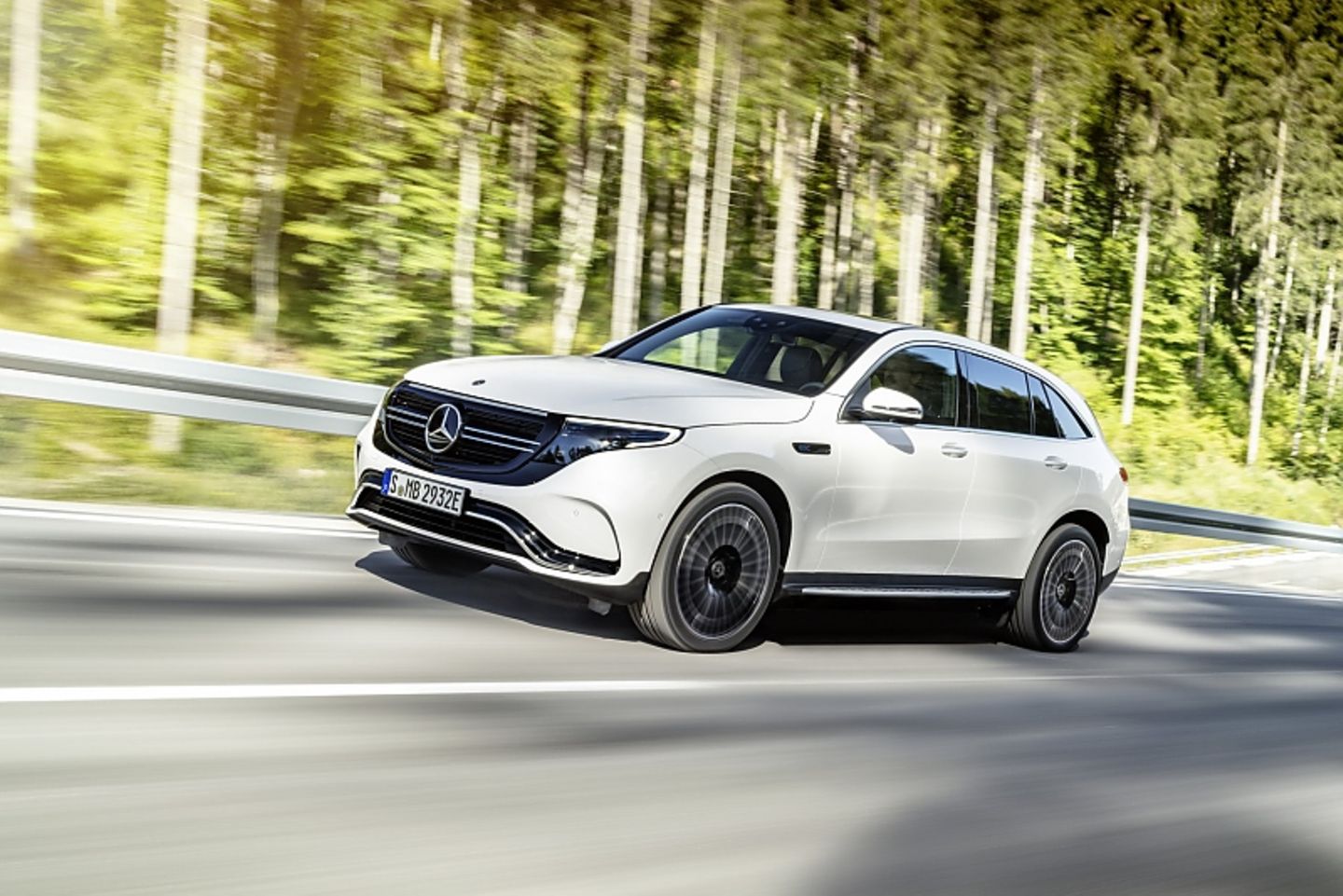 Mercedes EQ C - nachtanken in rund 40 Minuten