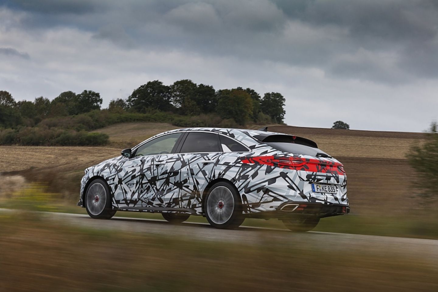 Kia Pro Ceed 1.6 T-GDI - noch im getarnten Zustand