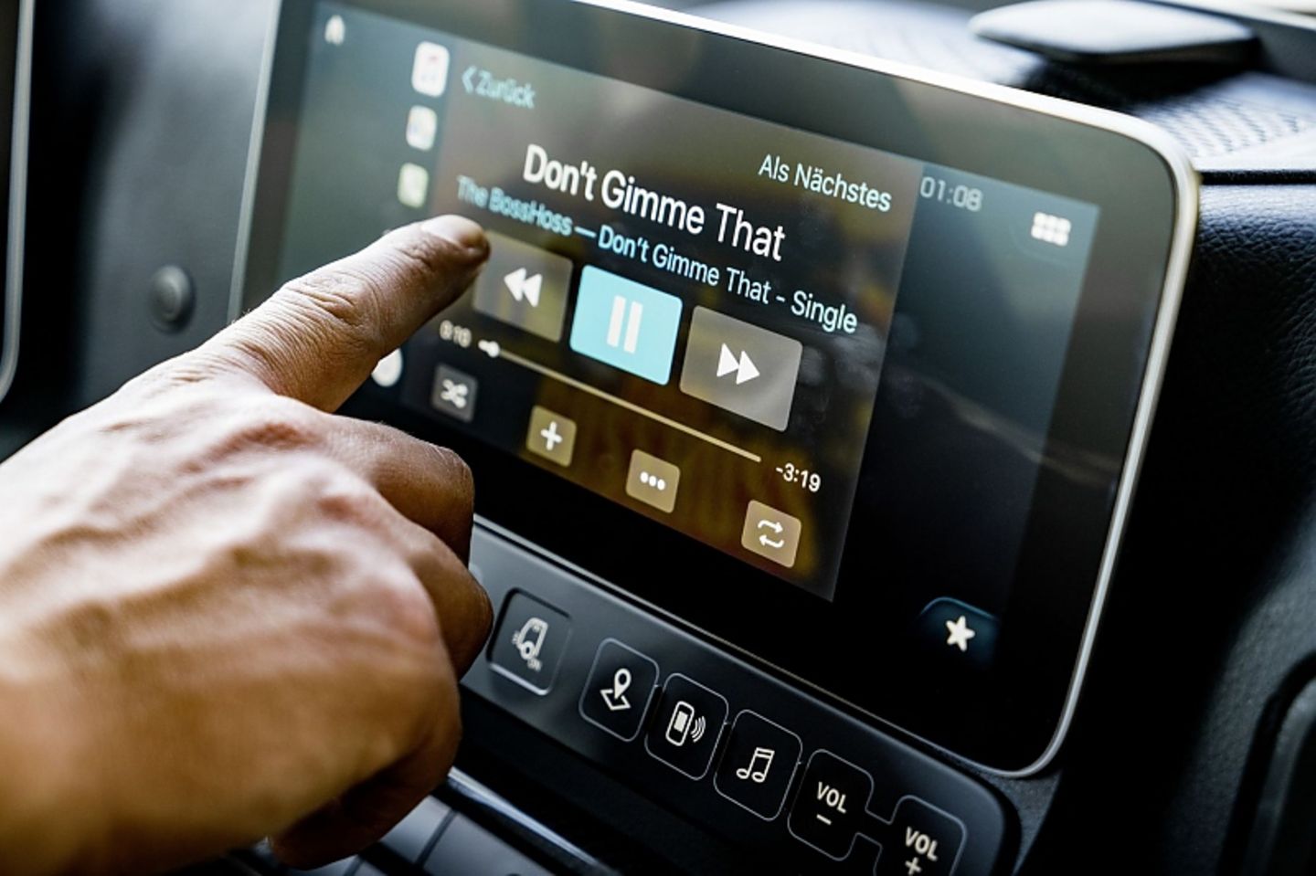 Verschiedene Apps unterstützen den Fahrer