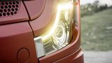 Der Actros hat LED-Tagfahrlicht