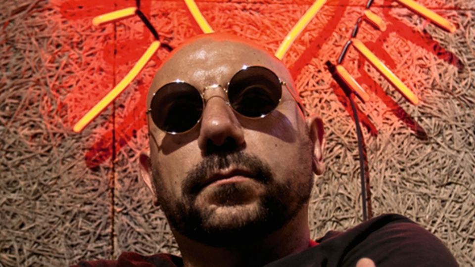 Neapel: Der Rapper Lucariello singt auf Neapolitanisch über das Leben zwischen Knast und Kriminalität Der Rapper Lucariello singt auf Neapolitanisch über das Leben zwischen Knast und Kriminalität