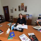 Frauenpower?   Rund 750 Frauen arbeiten im Kirchenstaat, etwa als Historikerinnen oder Verwaltungsbeamtinnen. Einige besetzen in der extrem männerdominierten Welt des Vatikans hohe Positionen: Derzeit arbeiten zwei als "Untersekretärinnen" – der Rang entspricht in etwa dem einer Staatssekretärin auf Bundesebene.