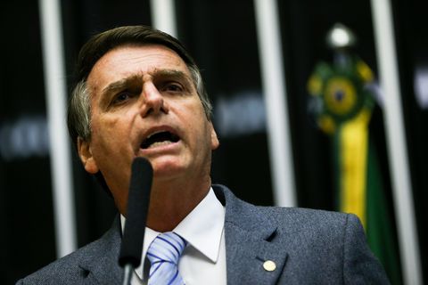 Brasiliens Präsidentschaftskandidat Jair Bolsonaro hält eine Rede