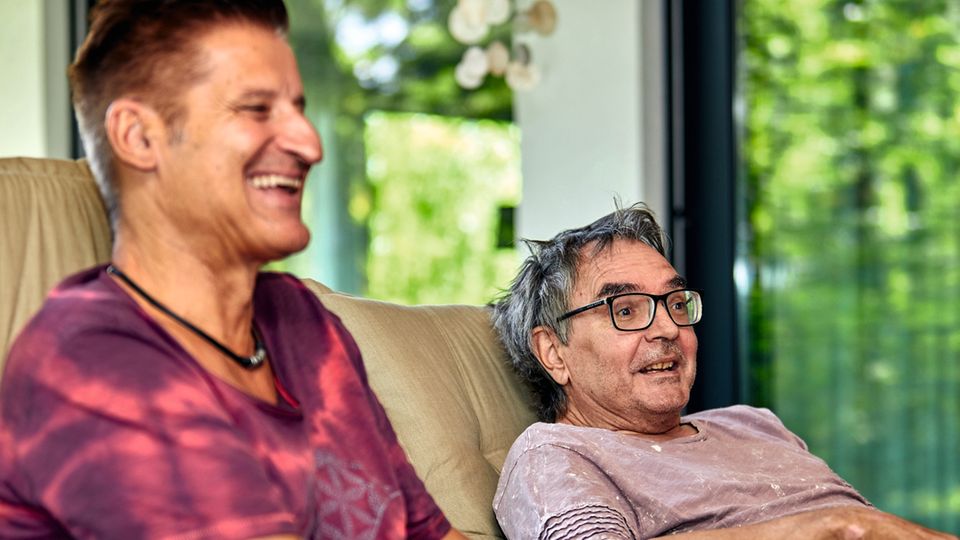 "Als wir auf Tournee waren, bekam ich immer stärker werdende Rückenschmerzen. Aber ich drückte das weg."