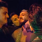 Ein Tag der Leichtigkeit in Jahren unter Druck: Hussein trägt die Krone des Mister Gay Syria. Der Wettbewerb wurde nie wiederholt.