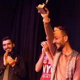 Die Rolle seines Lebens: Als Preis bekommt Hussein eine Oscarstatue aus Plastik.