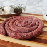 Gegrillt wird eigentlich immer, ob Steaks, Hähnchenschlegel oder Boerewors (siehe Bild) - eine lecker gewürzte Bratwurstrolle aus Rinder- und Hammelfleisch. Aber auch Exoten wie Straußen- oder Krokodilfleisch kommen mitunter auf den Rost.