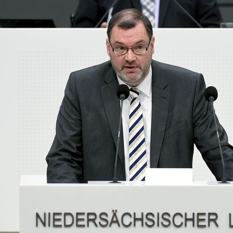 AfD beschwört "Endkampf um Demokratie" - Landtagspolitiker geben klares Kontra