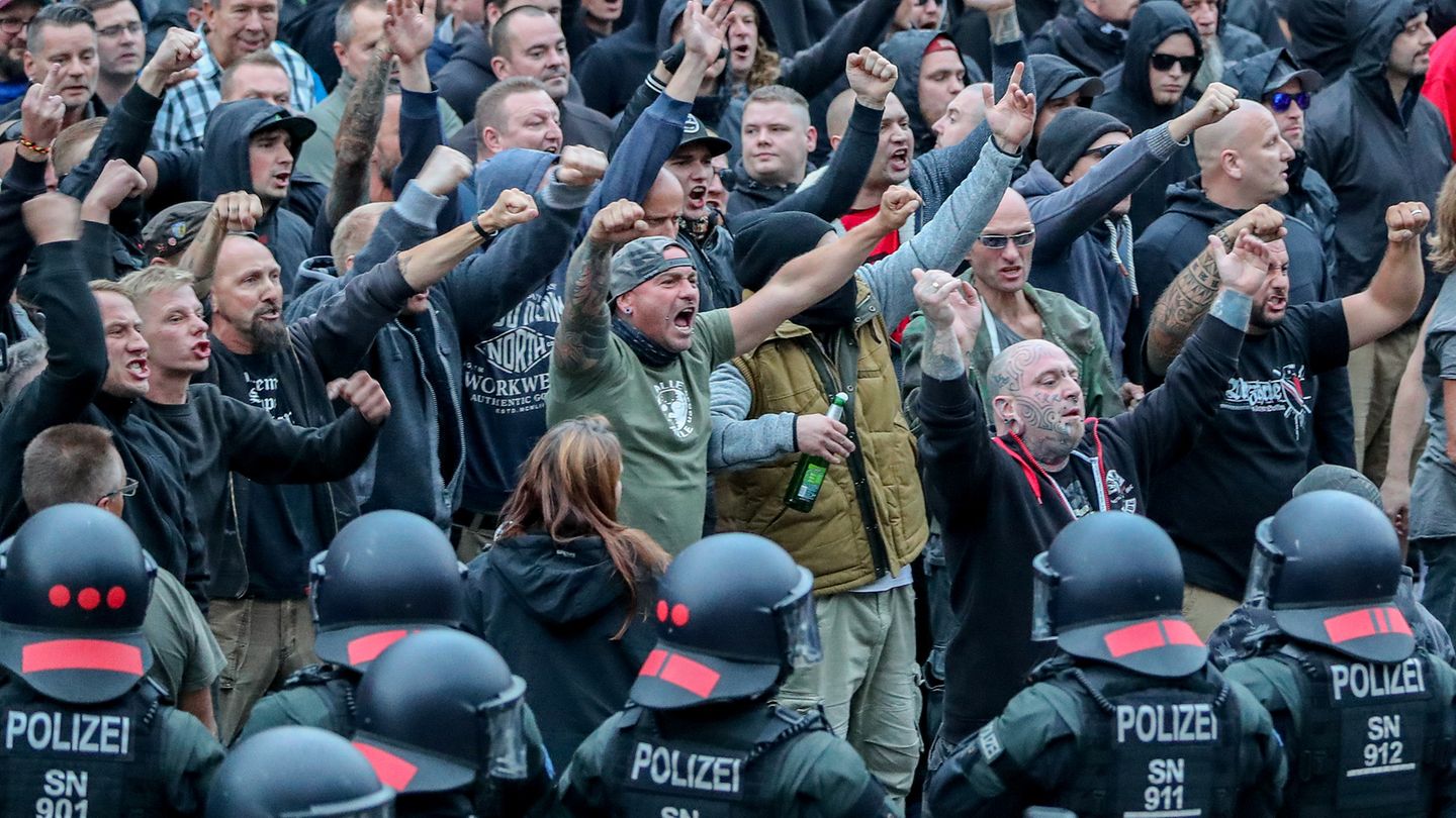 Frontal 21: Lagebericht der Polizei aus Chemnitz