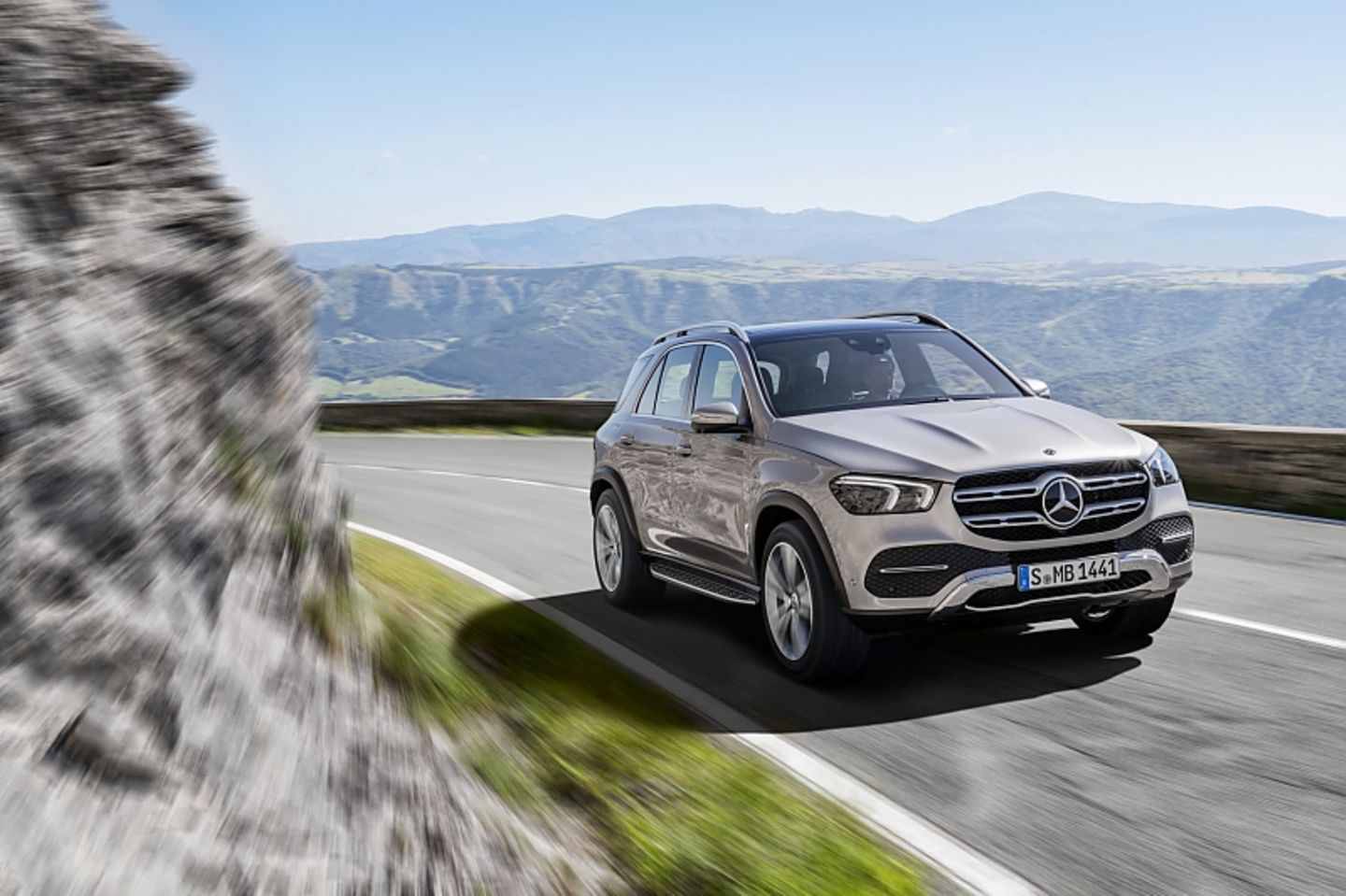 Mercedes GLE 2019 - 4,92 Meter lang