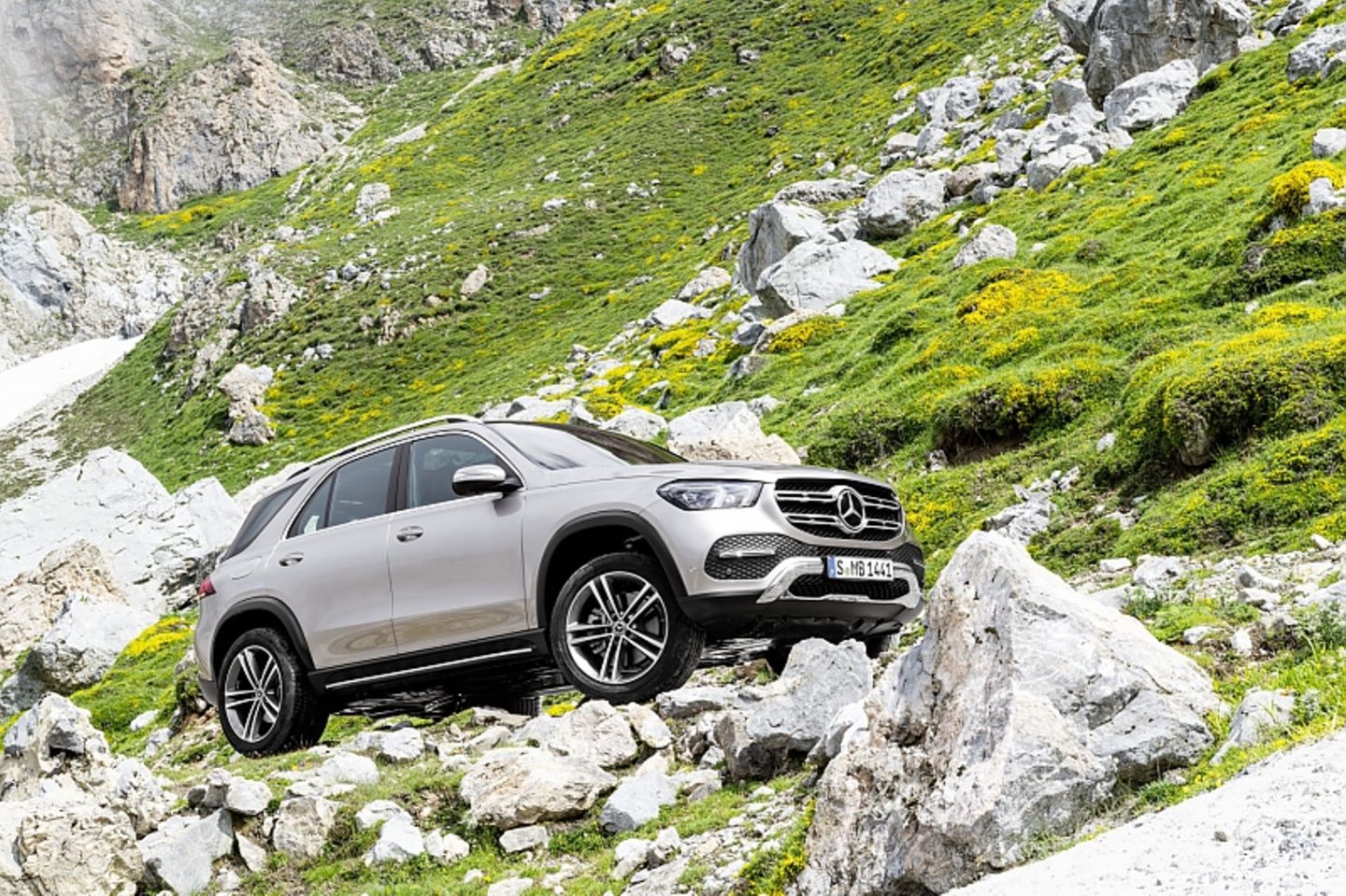 Mercedes GLE 2019 - über Stock und Stein Dank Luftfederung und Untersetzung