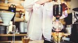 Kaffeekochen mit der Cona-Kanne ähnelt einem Chemie-Experiment