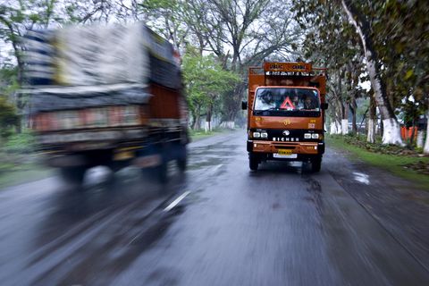 Lastwagen in Indien: 33 Truckfahrer soll ein Mann umgebracht haben (Symbolbild)