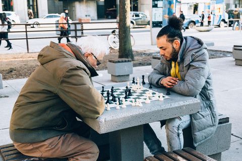 Kein Spiel: Die gesetzliche Rente betrifft alle Generationen.