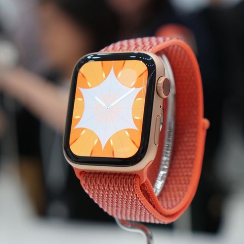 Das Display der Apple Watch Series 4 ist deutlich größer.