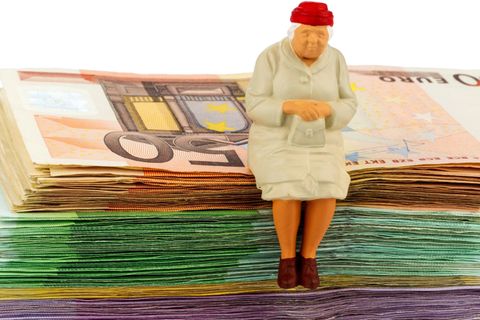 Geld sparen für später - die Rente geht uns alle an.