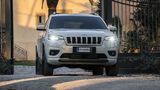 Der Jeep Cherokee hat jetzt LED-Scheinwerfer