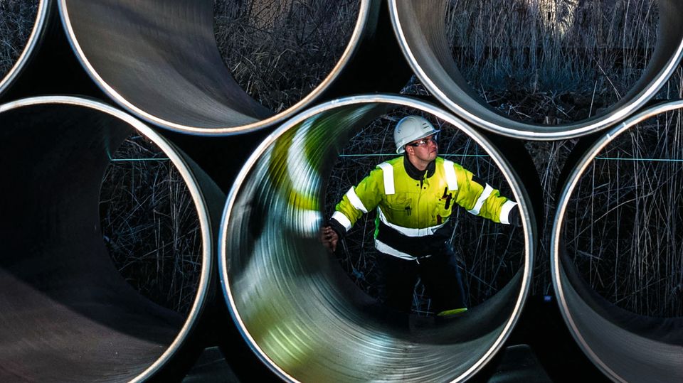 Von Russland nach Greifswald: Erste Rohre der Nord Stream 2 verlegt