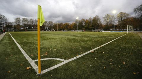 Ein Fußballplatz in Duisburg, wie es zehntausende in Deutschland gibt