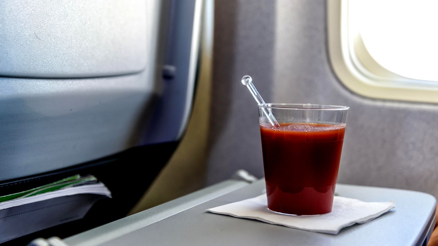 Tomatensaft im Flugzeug