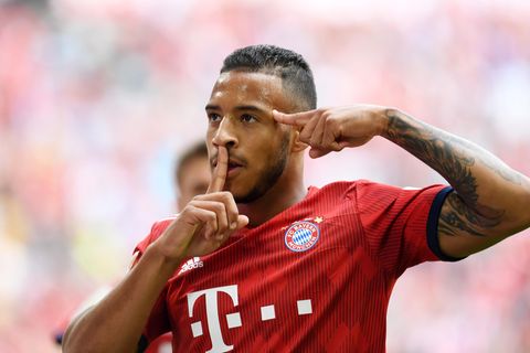 Corentin Tolisso von Bayern jubelt über seinen Treffer zum 1:1